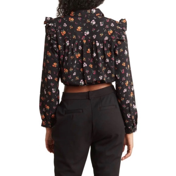 NWT💝BCBGENERATION Ruffle Shoulder Floral Print
Button-Up Top Size S - Picture 2 of 11